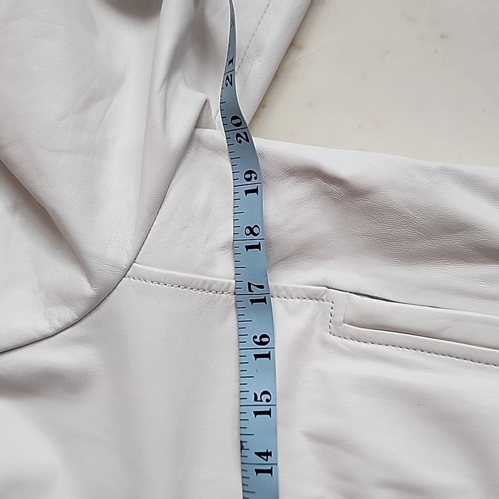 NWT LaMarque luxury white leather jacket size medium - Picture 15 of 17